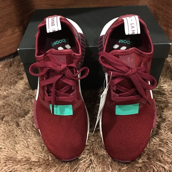 Women’s ADIDAS NMD R1 Shoes - Picture 4 of 8